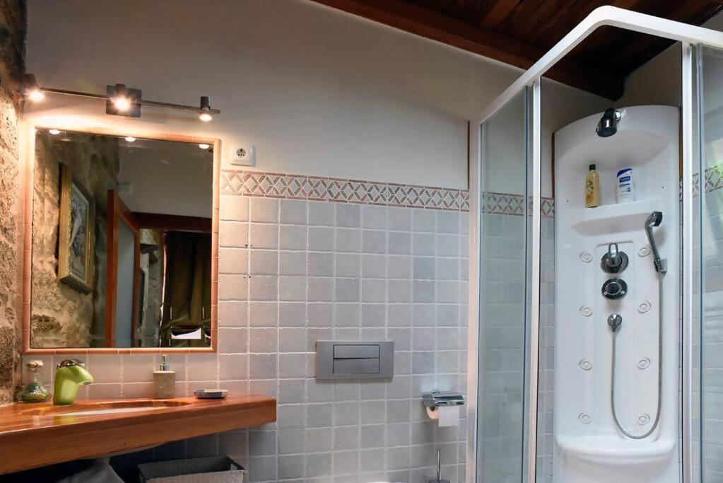 Casa De Afora Casa Con Piscina Y Jacuzzi Privados Guest House Santiago de Compostela Bagian luar foto