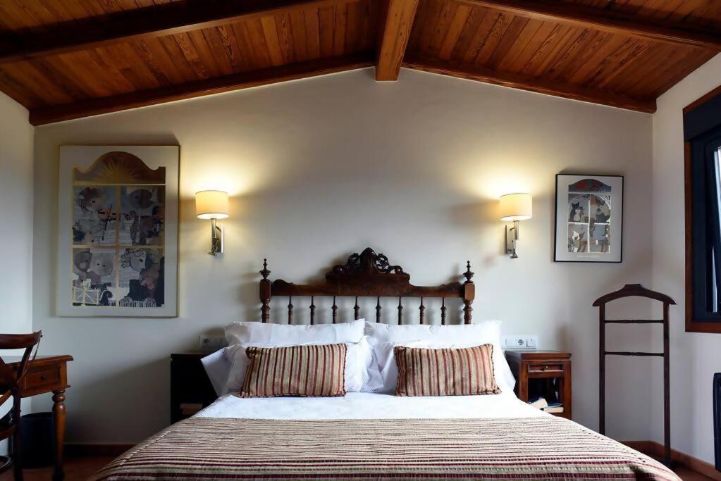 Casa De Afora Casa Con Piscina Y Jacuzzi Privados Guest House Santiago de Compostela Bagian luar foto