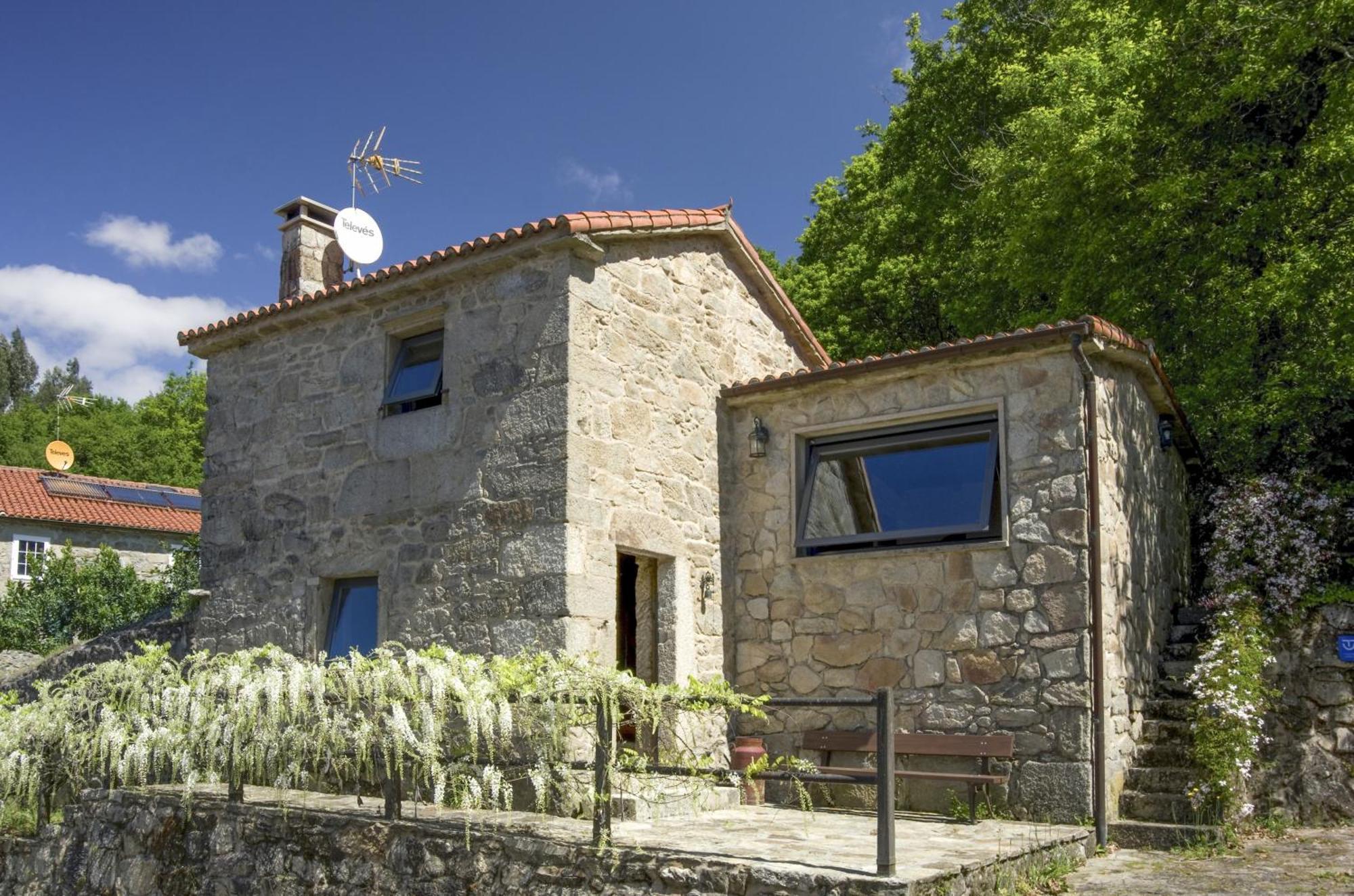 Casa De Afora Casa Con Piscina Y Jacuzzi Privados Guest House Santiago de Compostela Bagian luar foto